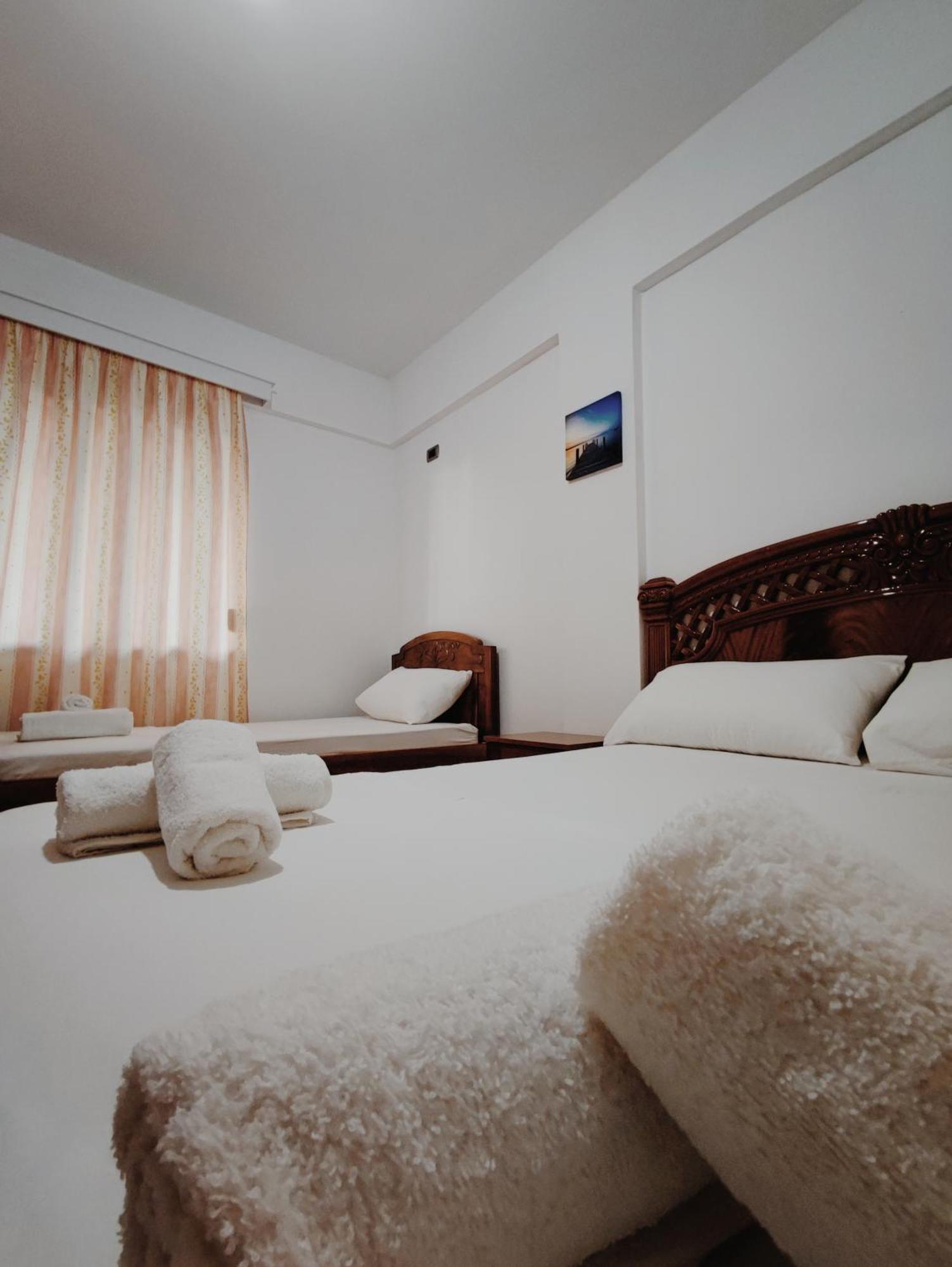 El Rio Apartments Sarandë Habitación foto