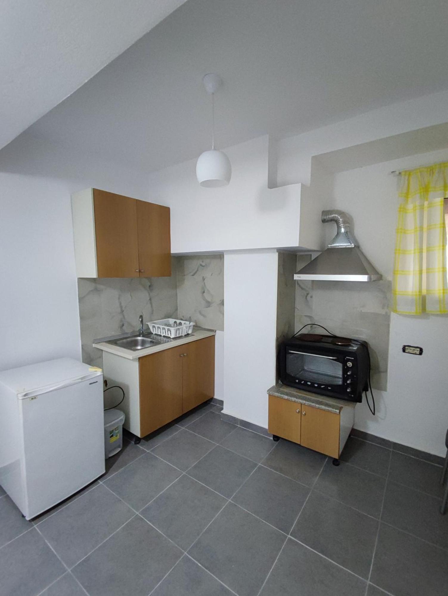 El Rio Apartments Sarandë Habitación foto