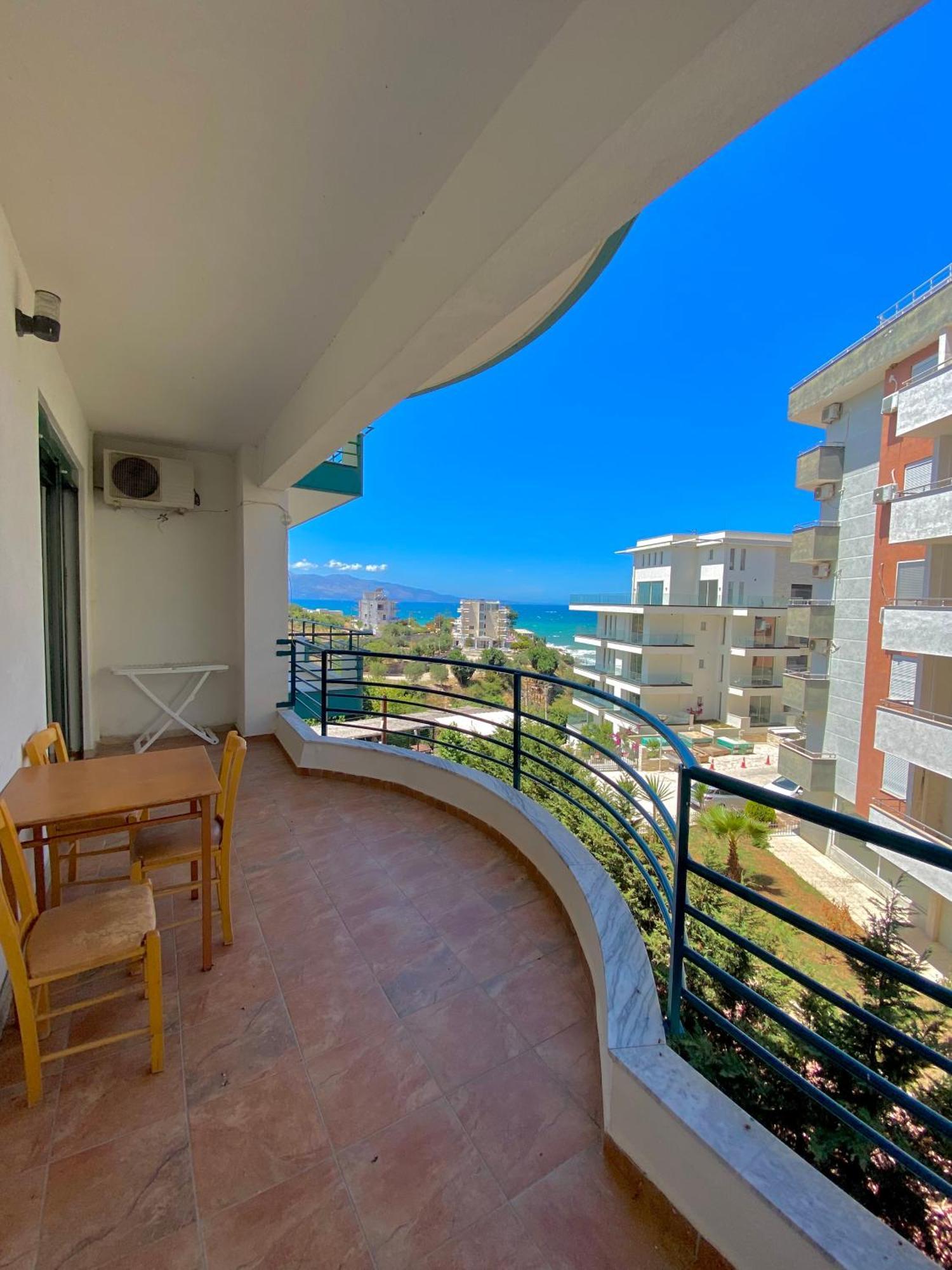 El Rio Apartments Sarandë Exterior foto